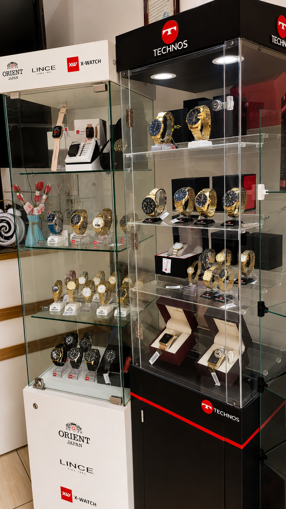 Vitrine Torre do Studio Seiko
